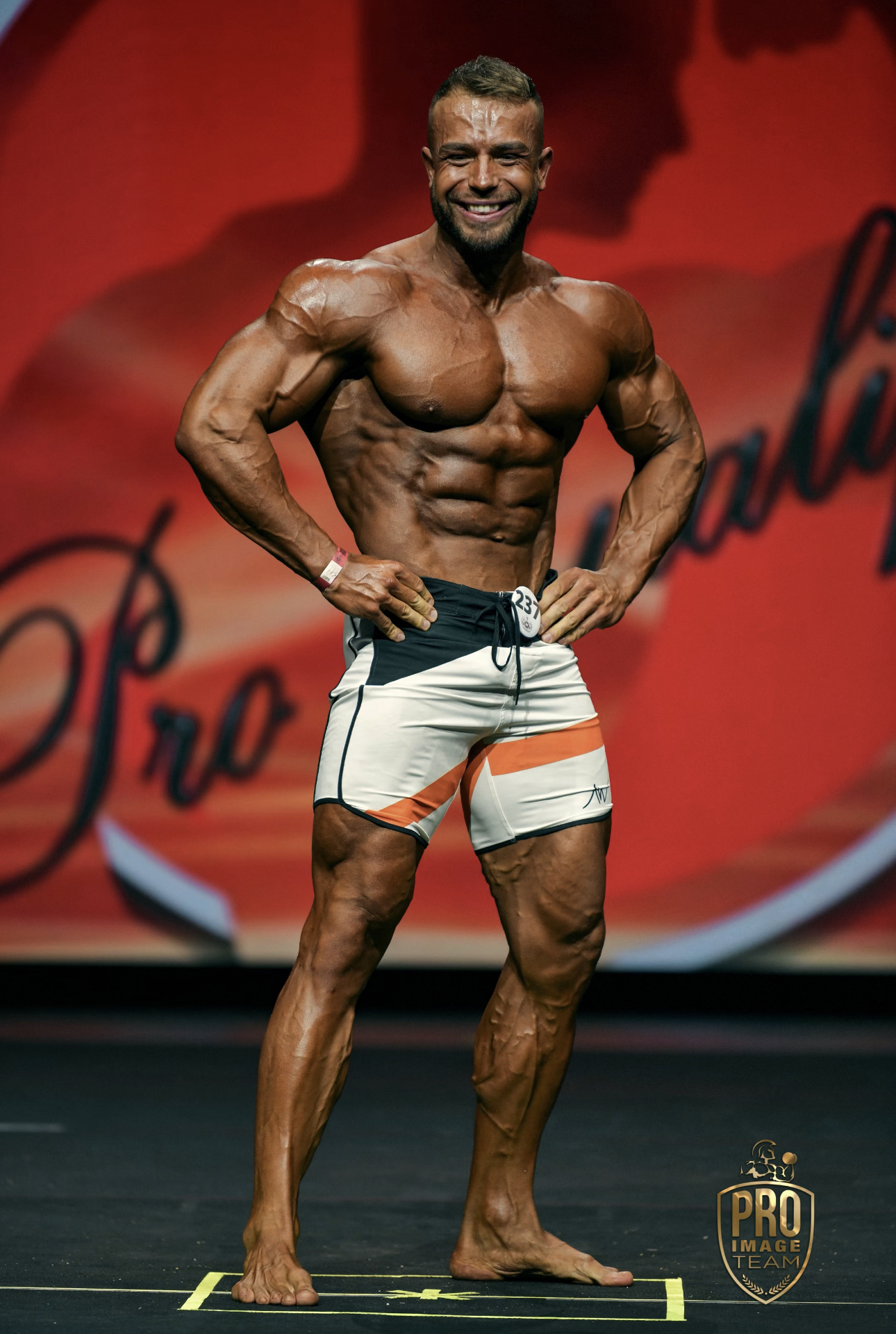 Nauka pozowania Men’s Physique